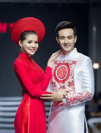 Mẫu áo dài cưới truyền thống Việt Nam hiện đại 2023